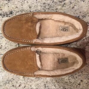 Ugg Ansley slippers. Women’s size 11.